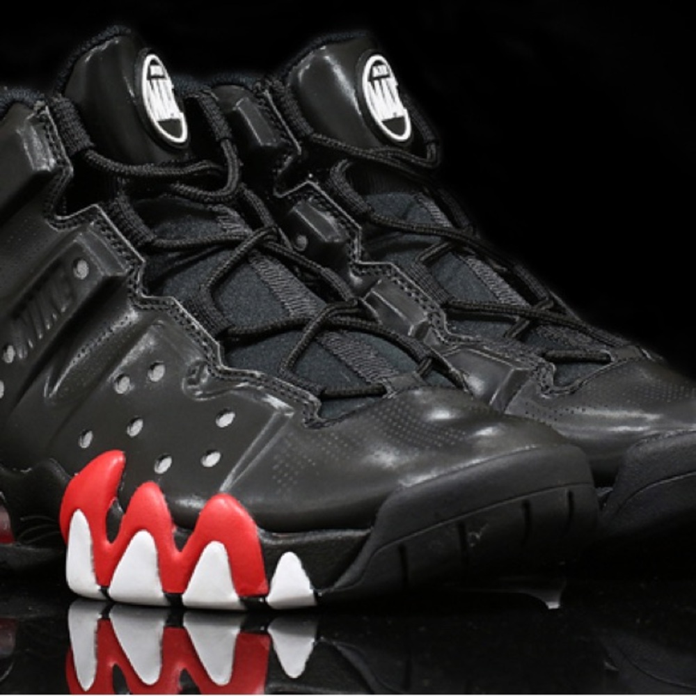 Nike Air Max Barkley ‘Black/University Red-White’